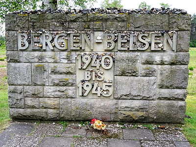 Bergen-Belsen, atceres, konzentrationslager, Belzenē kalni, vēsture, Kazakhstan, kapa piemineklis