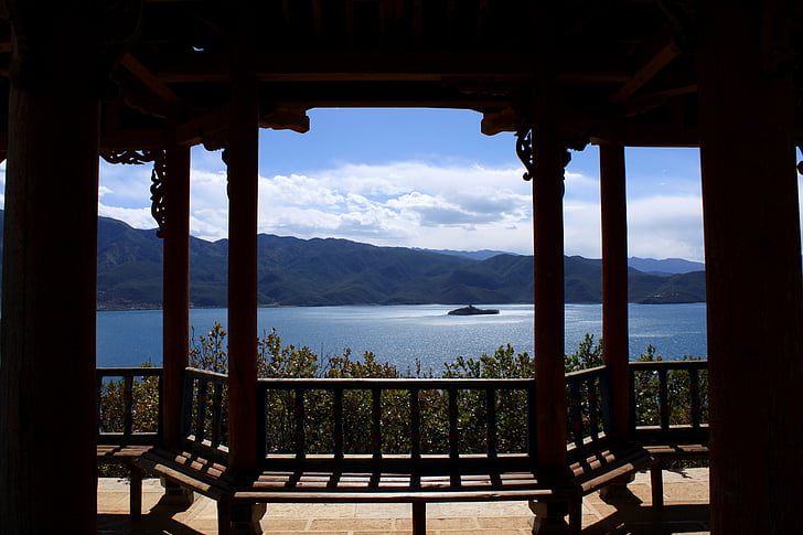 Lago Lugu, nella provincia di yunnan, il paesaggio