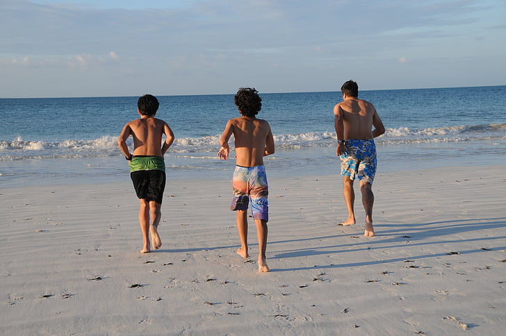 Mężczyźni, chłopcy, mar, Plaża, zachód słońca, Sol, Beira mar