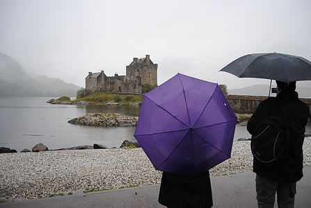 eilean donan, castle, scotland, umbrella, rain, weather, outdoors