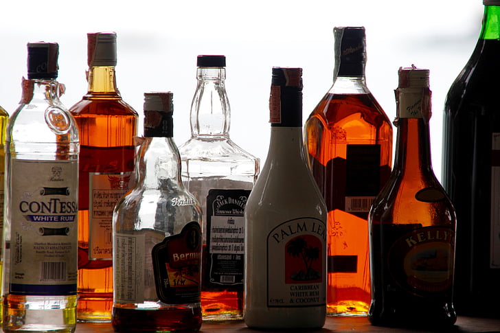 l'alcohol, ampolles, comptador, barra, alcohòliques, brandi, begudes