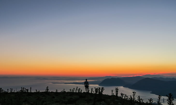 写真, 人, 立っています。, 山, グッズ, 日の出, バック グラウンド