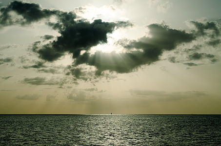 cloudscape, ακτίνα φωτός, Ωκεανός, στη θάλασσα, νερό, σύννεφα, φως