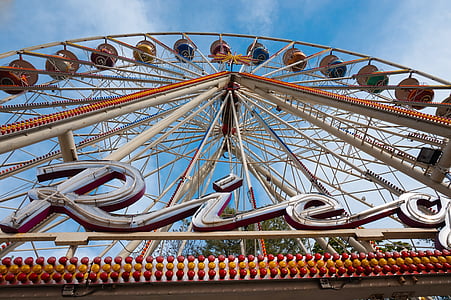 panoramsko kolo Wiener Riesenrad, leto trg, atrakcija, vožnja, vrtiljak, vrveža, carnies s