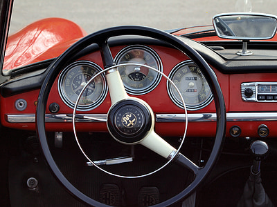 alfa romeo giulietta, spider, car, steering wheel, interior, dashboard, classic