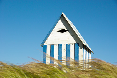 small house, cabin, wood, beach