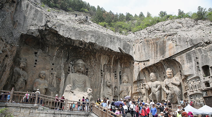 cave of the great buddha, 493 years after jc, fengxian temple, tang dynasty, meditation, caves, dragon gate