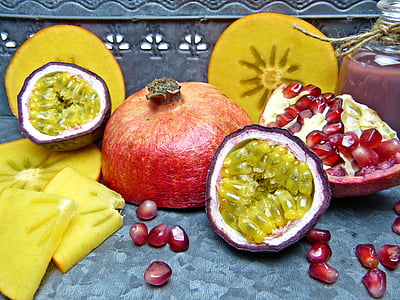 Granaattiomena, granaattiomena siemenet, passionhedelmä, Persimon, Kaki, Sharon, jumalten hedelmä