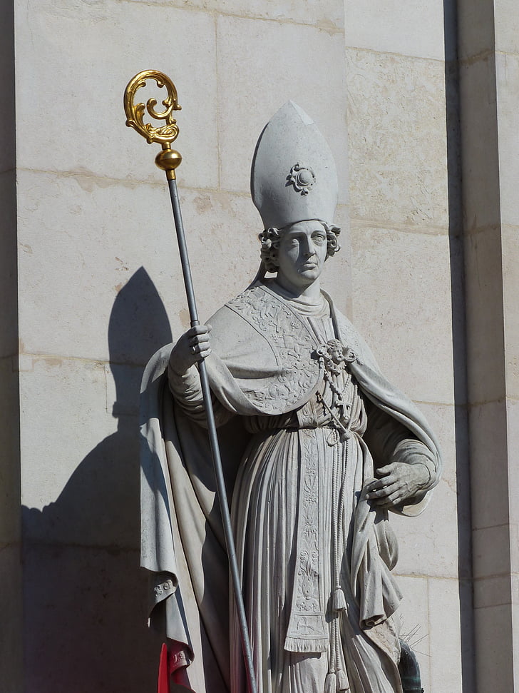 estatua de st Vergilius, Catedral de Salzburgo, Vergilius, espiritual irlandés, Obispo de Salzburgo, figura de piedra, Figura