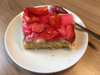 cake, strawberry cake, strawberries, delicious, sweet, bake, eat