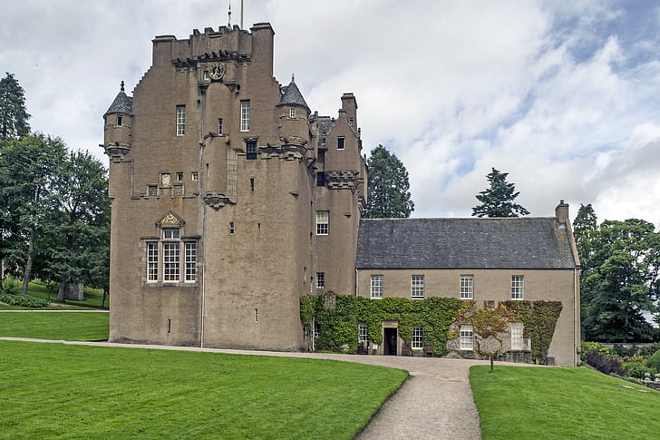 crathes grad, grad, Banchory, Aberdeenshire, natoinal Škotska zaupanje, zgodovinsko, zanimivi kraji