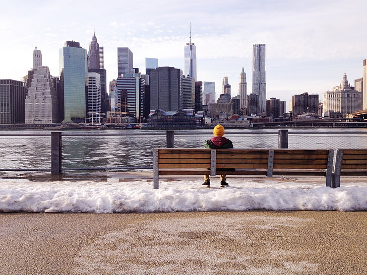 osoba, sedící, Lavička, poblíž, Bay, Délka dne, New york