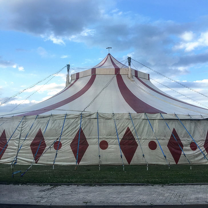 cirkus, Rimini, lysavis