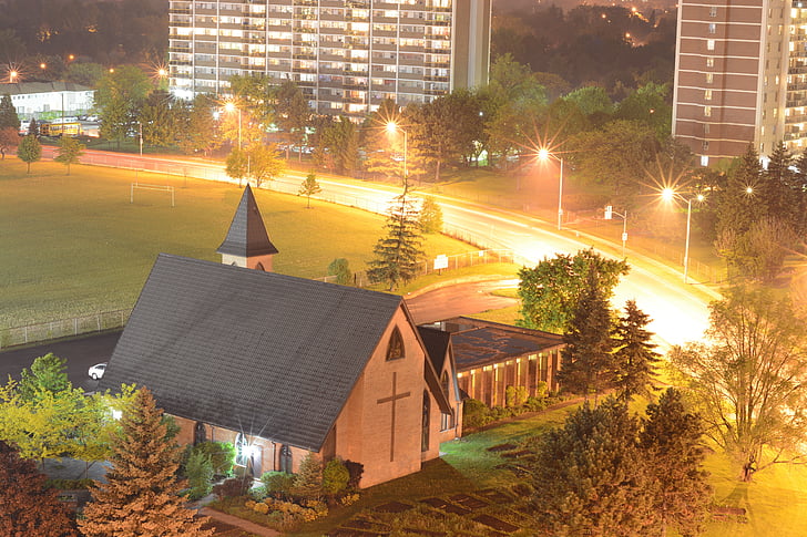 templom, éjszaka, fények, Toronto, donmills, Apartmanok