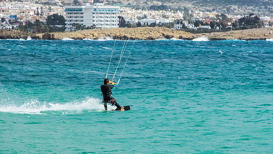 Xipre, escuma d'estel, kitesurf, acció, surfista