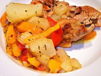 Gebratenes Huhn, Paprika, Kartoffel, Essen, Gewürze, Kräuter, BBQ