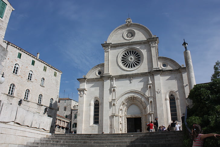 Dalmazia, Croazia, Sibenik (Sebenico), Cattedrale, scala, architettuta, Medio Evo