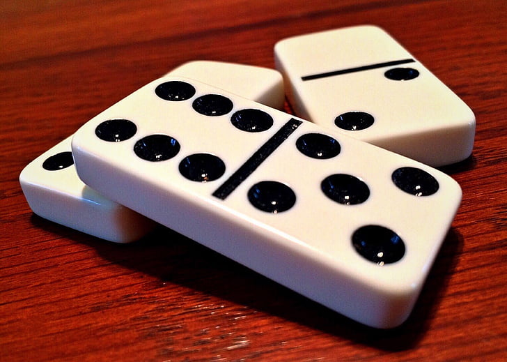 dominoes, game, domino, strategy, gambling, leisure Games, chance