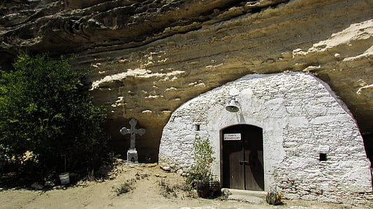 Kypr, Ayios sozomenos, jeskyně, kostel, vesnice, opuštěné, opuštěné