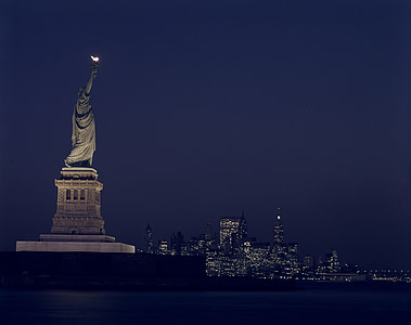 Статуя свободи, ніч, Ліхтарі, Орієнтир, Нью-Йорк, Америка, Пам'ятник