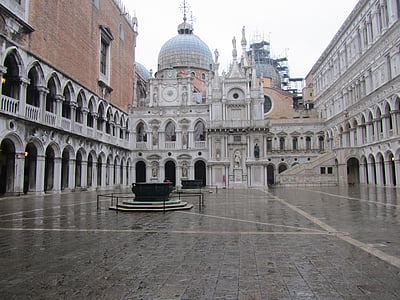 Venezia, St. Markus-, Piazza