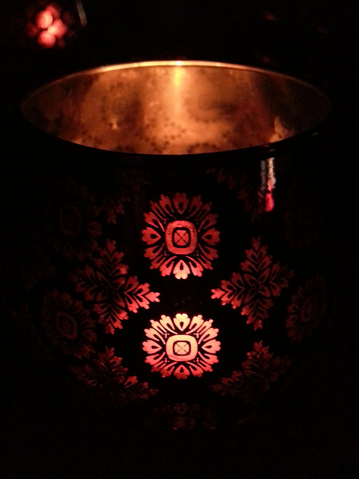 sveča, svetlobe, chiaroscuro, razmišljanja, temno, ob svečah, miren