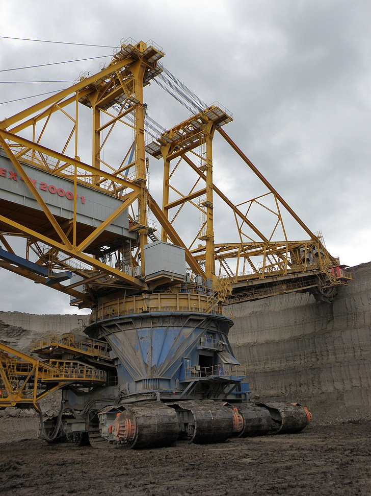 giant machine, excavator, coal, extraction, mine, surface, bílina