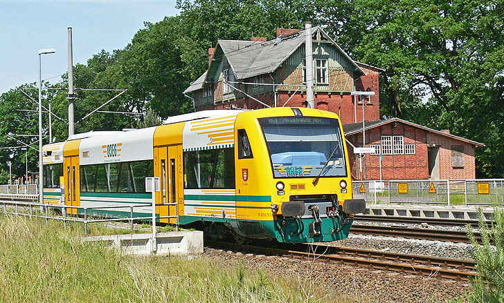 ferrocarril de, tráfico regional, Regio shuttle, estación de tren, jasnitz, ferrocarril privado, ODEG