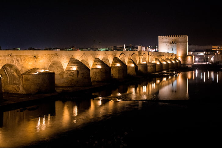 Cordoba, hlavní body, město, řeka, světlo, římský most, Andalusie