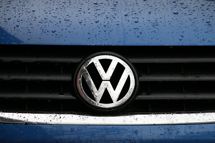 VW, Volkswagen, логотип, дождь, мокрый, решетка, хром