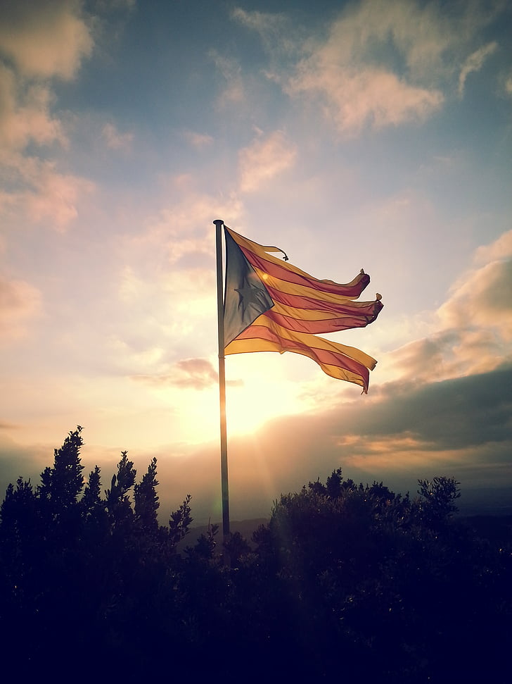 bendera, langit, Catalonia, reruntuhan, tiang, awan, matahari terbenam