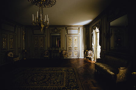karpet, Chandelier, desain interior, lampu, Kamar, sofa, dinding
