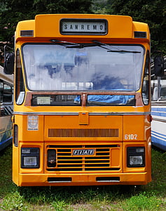 gamla buss, service bus, Fiat, Italienska, museet, i bearbetning, Breil sur ucu