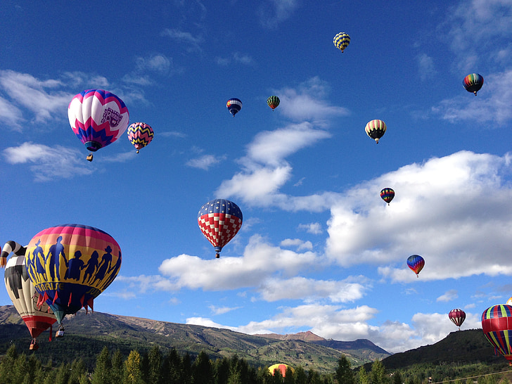 балони, фестивал, планини, небе, въздух, синьо, цветни