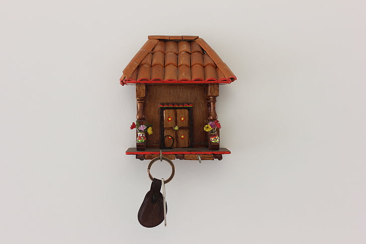 crafts, keychain, house