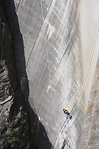 bungee jumping, priehrada, Verzasca, Ticino, Švajčiarsko