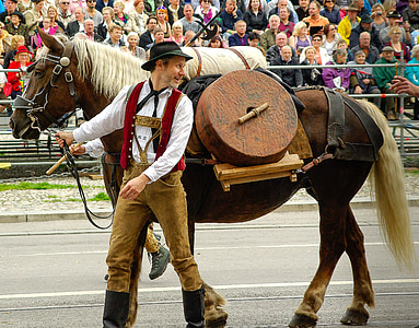 Mnichov, Oktoberfest, průvod, kůň