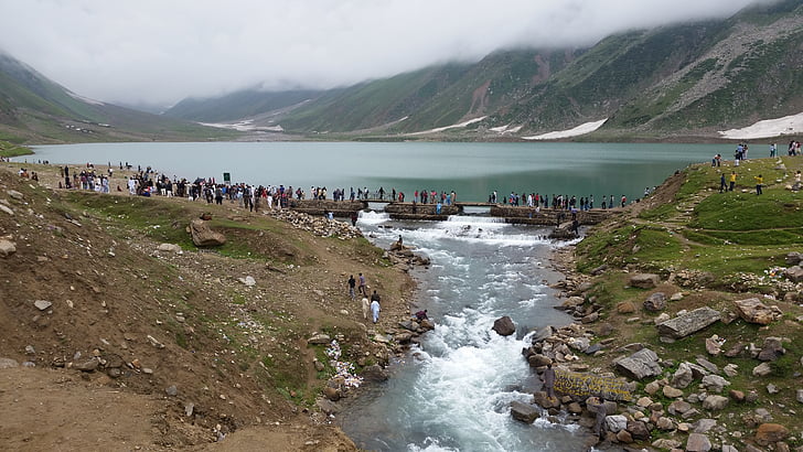 Lago saif-ul-muluk, Pakistán, Khyber pakhtunkhwa, Naran, Valle de Kaghan