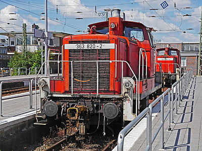 locomotives de manœuvre, locomotives diesel, hors tension, pause de travail, V60, v 60, BR 363
