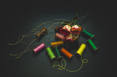 tres, Rosas, surtidos, colores, hilos de rosca, color de rosa, hilo de coser