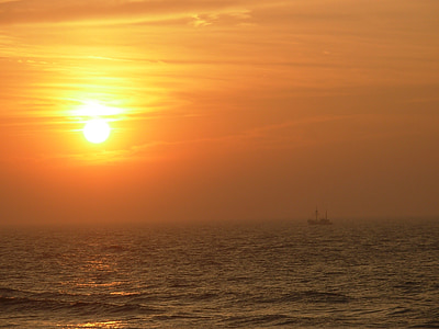 sunset, boat, sea, sun, oostende, orange, yellow
