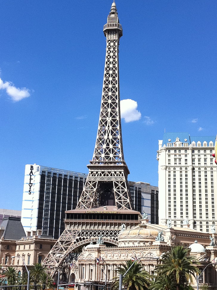 Vegas, Párizs, Eiffel-torony