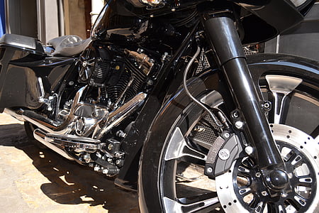 motorcycle, harley davidson, black, two wheeled vehicle, shiny, chrome, cult