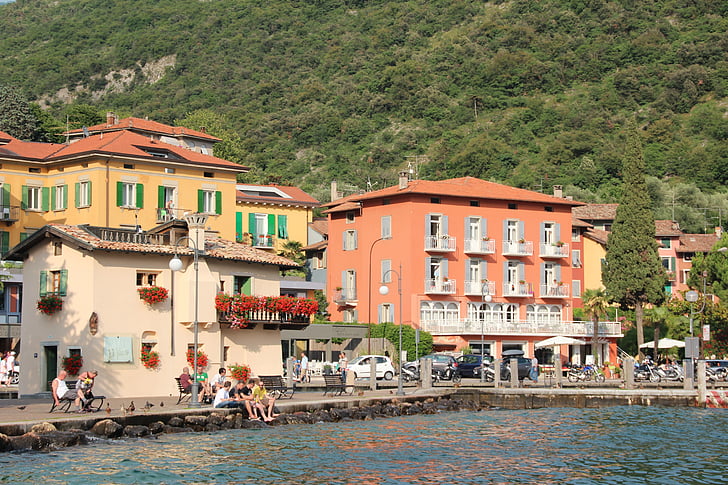 Torbole, Garda, Italija, vlagatelji, počitnice, gore