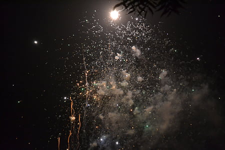 feux d’artifice, nouvel an chinois, célébration, coloré, lumière, nuit, pyrotechnie