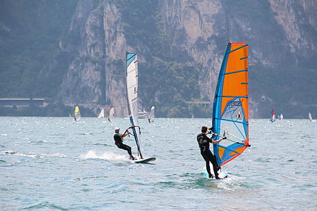 Garda, surfer, udaranje mora o obalu, vodeni sportovi, daska za surfanje, Italija