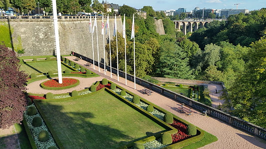 Luxembursko, Mesto Luxemburg, záhrady, Most