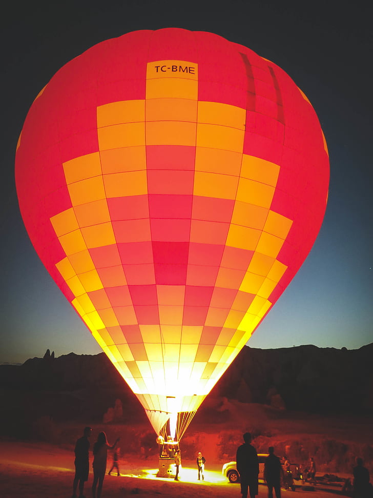 groep, mensen, verlichting, hete, lucht, ballon, hete luchtballon