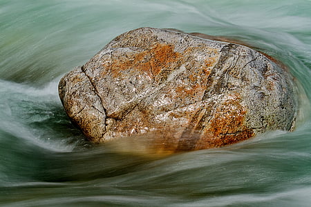Verzasca, vann og stein, Sveits
