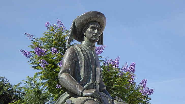 Lagos, Portugal, monument, Hendrik van de navigator, Algarve